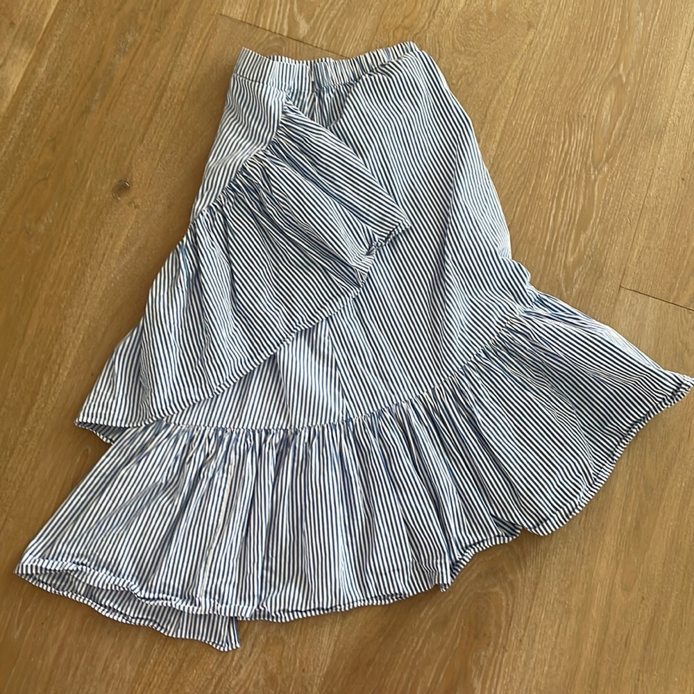 Gorgeous Palm Beach style high rise skirt that is either midi or long length